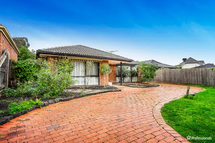 6 Tyers Crescent, Rowville VIC 3178