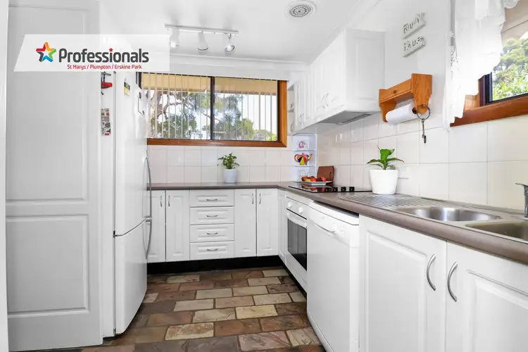 Fourth view of Homely house listing, 25 Marquesa Crescent, Lethbridge Park NSW 2770