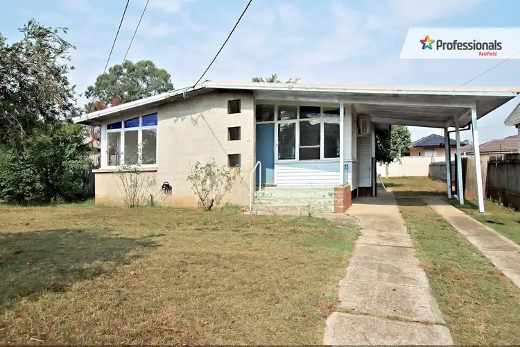 45 Dampier Crescent, Fairfield West NSW 2165