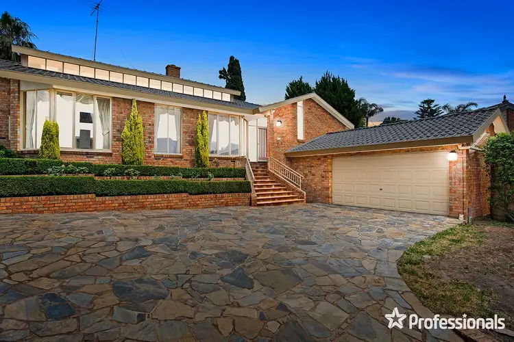 7 Highleigh Court, Mooroolbark VIC 3138