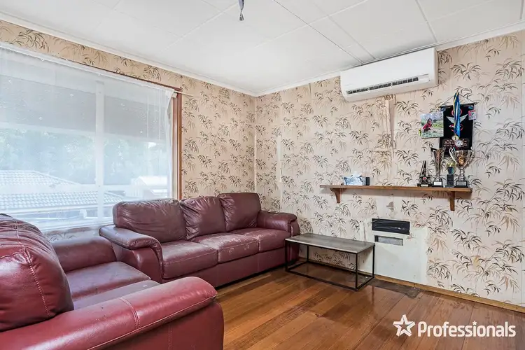 Third view of Homely house listing, 32 Winyard Drive, Mooroolbark VIC 3138