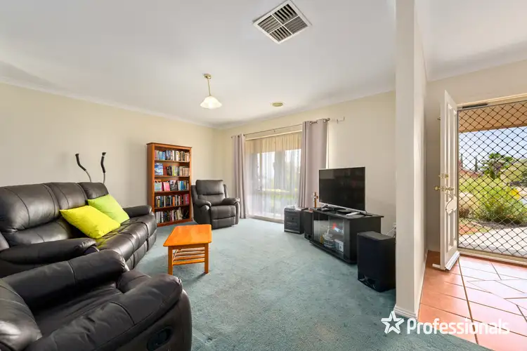Fourth view of Homely house listing, 17 Hogan Court, Wodonga VIC 3690