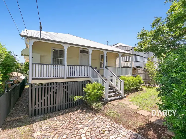19 Beatrice Street, Bardon QLD 4065