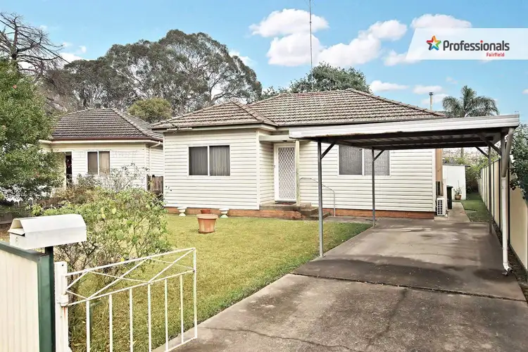 6 Bell Crescent, Fairfield NSW 2165