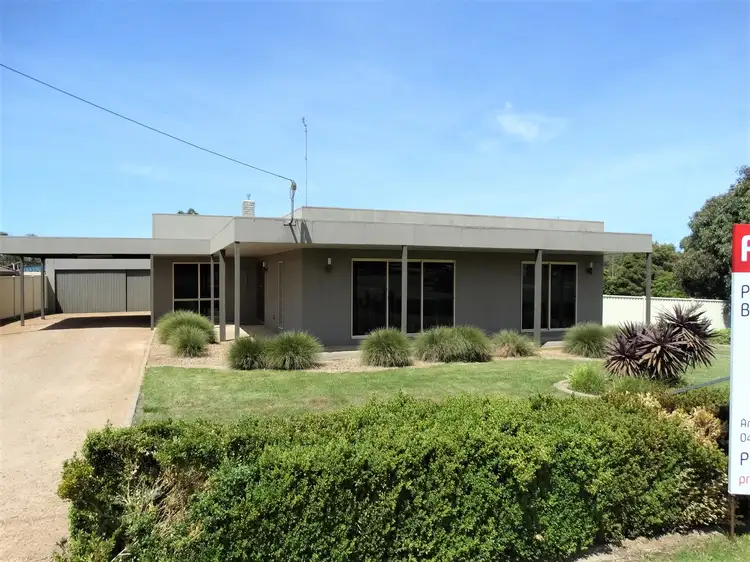 933 Geelong Road, Canadian VIC 3350