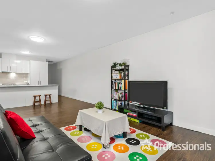 Third view of Homely apartment listing, 10/14 Landale Avenue, Croydon VIC 3136