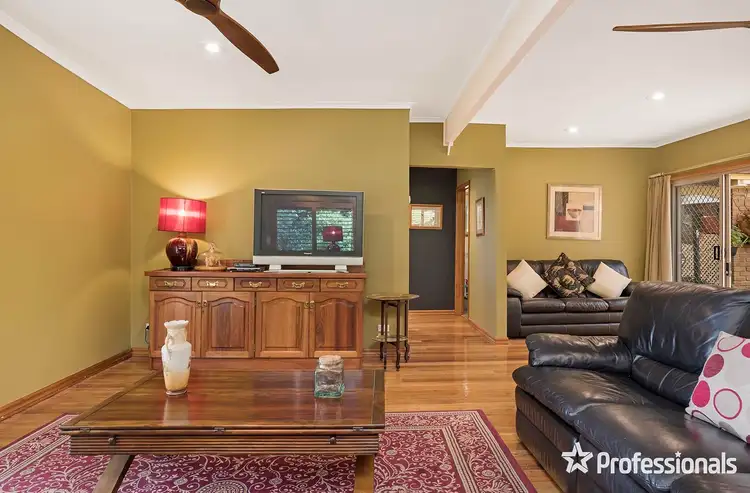 Third view of Homely house listing, 31 Erskine Ridge, Mooroolbark VIC 3138