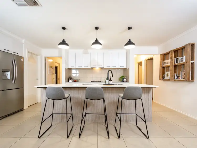 Sixth view of Homely house listing, 8 Bonbeach Street, Shepparton VIC 3630