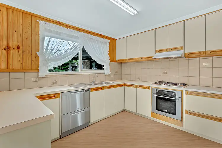 Fifth view of Homely house listing, 24 Milburn Place, Craigieburn VIC 3064