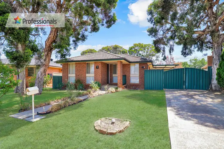 7 Bowerbird Crescent, St Clair NSW 2759