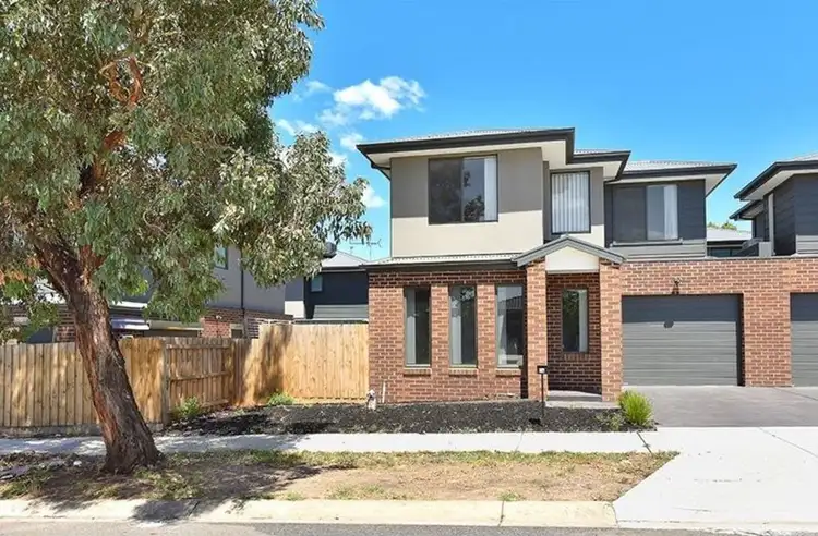 Main view of Homely townhouse listing, 14 Mountbatten Way, Sydenham VIC 3037