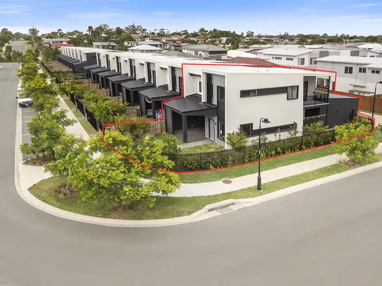 27 Tasmania Avenue, Newport QLD 4020