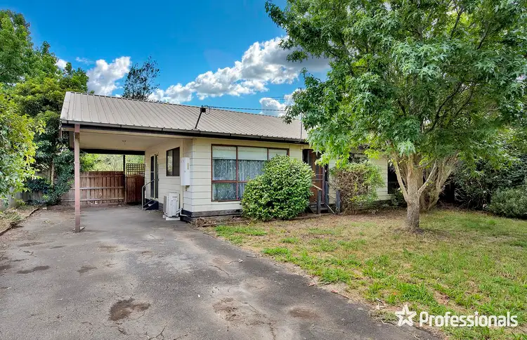 Second view of Homely house listing, 3 Emma Court, Woori Yallock VIC 3139