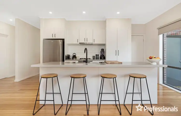 Third view of Homely house listing, 1/9 Glen View Road, Mount Evelyn VIC 3796