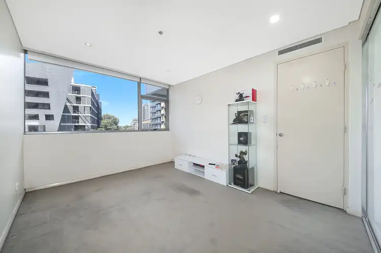 Sixth view of Homely apartment listing, 421/2-4 Lachlan Street, Waterloo NSW 2017