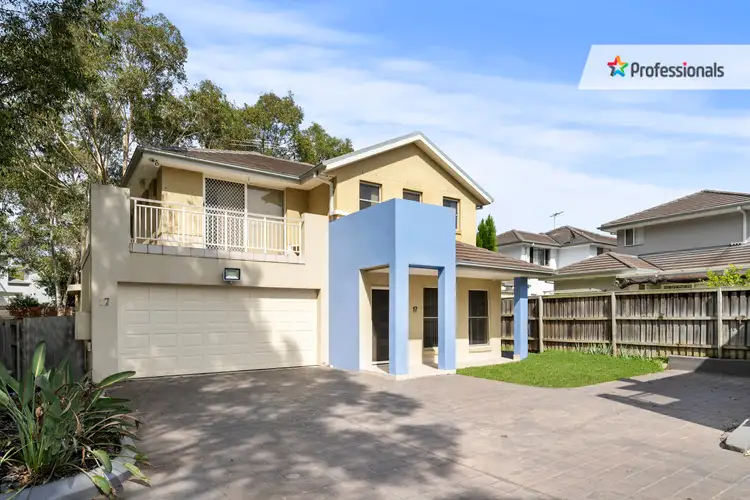 17 Hallen Place, West Hoxton NSW 2171