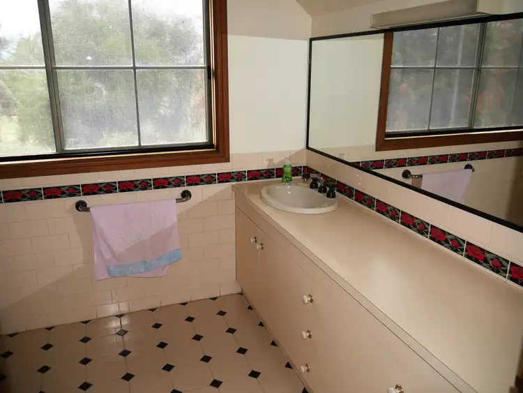 Sixth view of Homely house listing, 3 Grammar Court, Shepparton VIC 3630