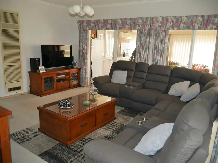 Fourth view of Homely house listing, 3 Cowan Court, Kialla VIC 3631