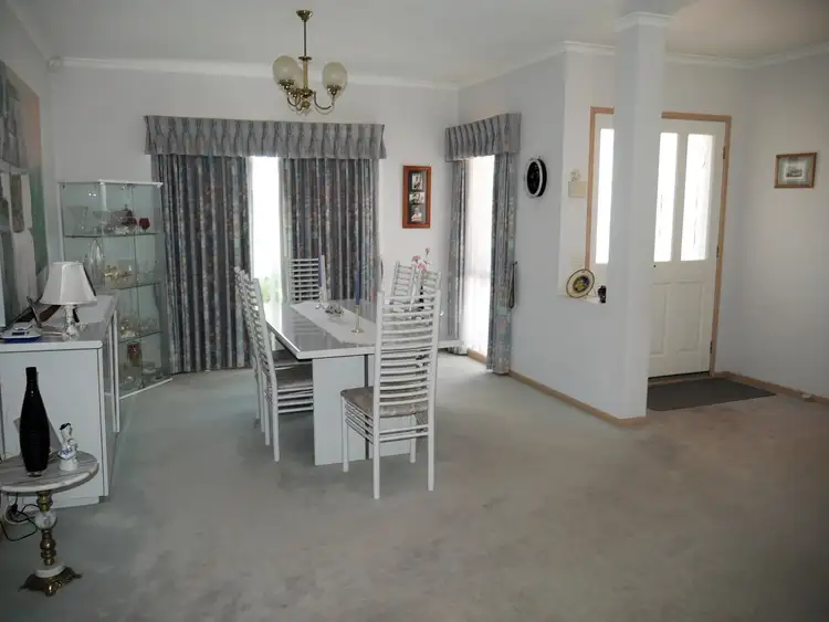 Fifth view of Homely house listing, 3 Cowan Court, Kialla VIC 3631