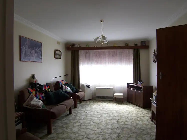Sixth view of Homely house listing, 2 Martin Court, Kangaroo Flat VIC 3555