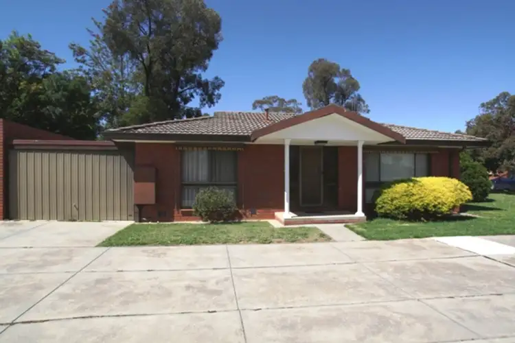 1/7 Carola Court, Kennington VIC 3550