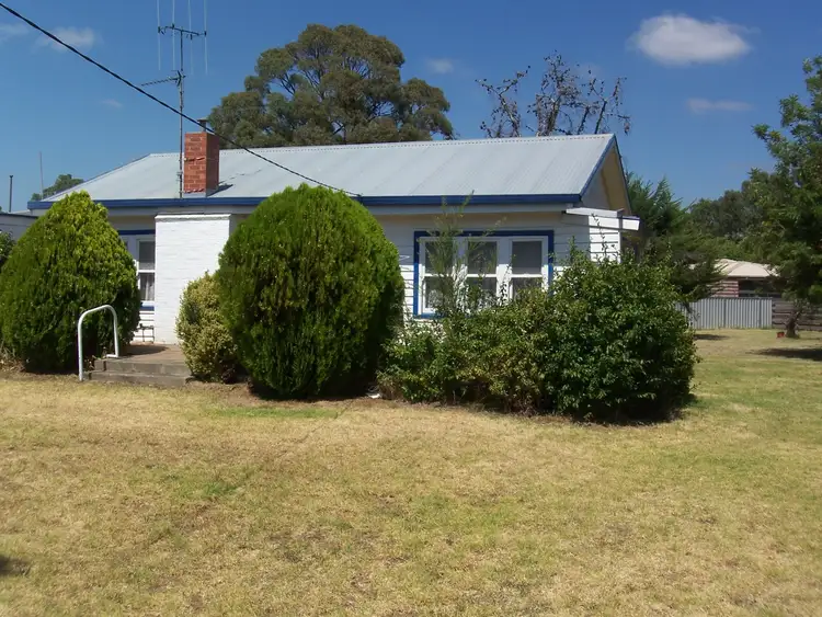 1 Martin Court, Kangaroo Flat VIC 3555