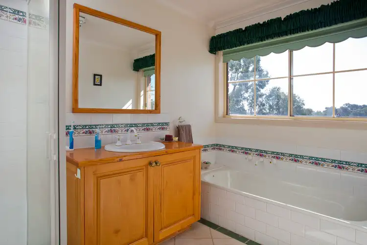 Seventh view of Homely house listing, 4 Davey Close, Flora Hill VIC 3550