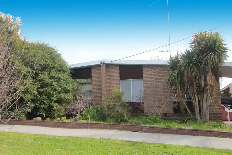 1 & 2/34a Curtin Street, Flora Hill VIC 3550