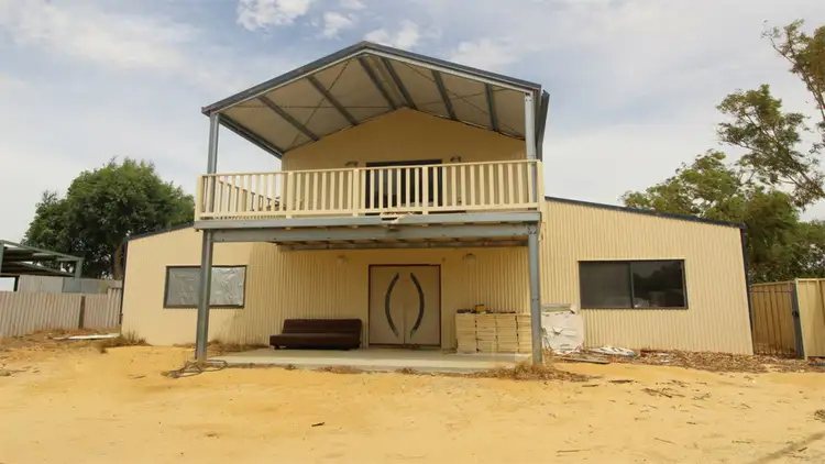 7 White Court, Eneabba WA 6518