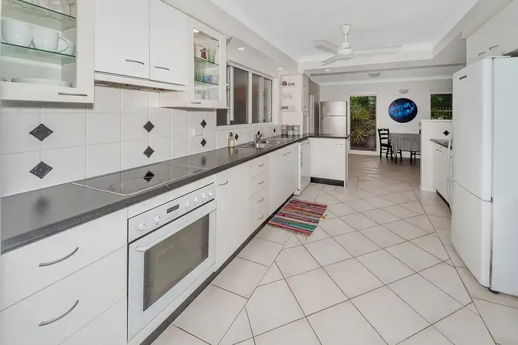 Sixth view of Homely house listing, 5 Nina Close, Smithfield QLD 4878