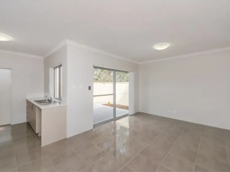 Fourth view of Homely house listing, 5/14 Mason Street, Cannington WA 6107