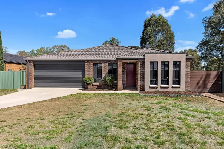 4 Moira Court, Ascot VIC 3551