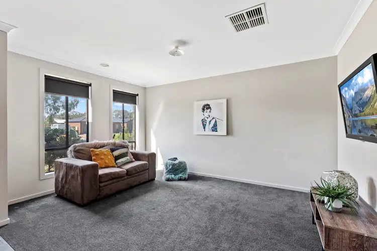 Fourth view of Homely house listing, 4 Moira Court, Ascot VIC 3551