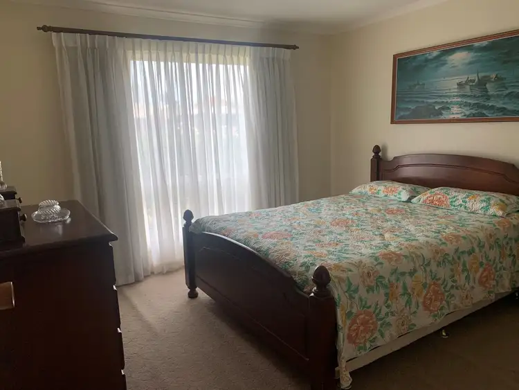 Seventh view of Homely house listing, 2 Eildon Court, Kialla VIC 3631