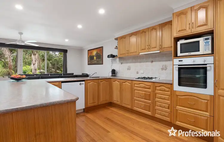 Sixth view of Homely house listing, 20 Watkins Crescent, Mount Evelyn VIC 3796