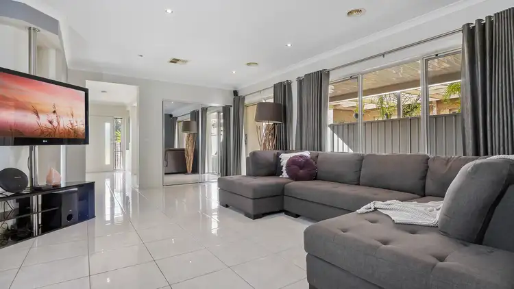Fourth view of Homely townhouse listing, 9 Toorak Terrace, Shepparton VIC 3630