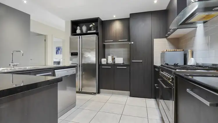 Sixth view of Homely townhouse listing, 9 Toorak Terrace, Shepparton VIC 3630