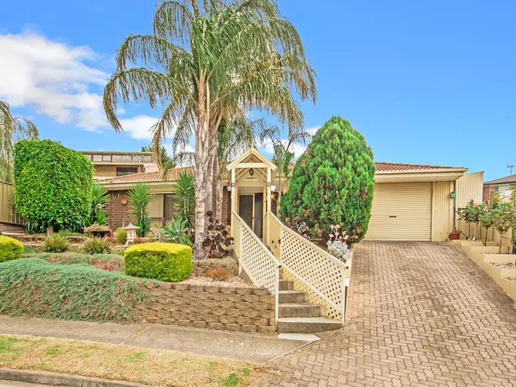 33 Arachne Drive, Hallett Cove SA 5158