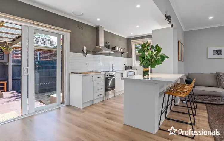 Fifth view of Homely house listing, 10 Wordsworth Street, Mooroolbark VIC 3138