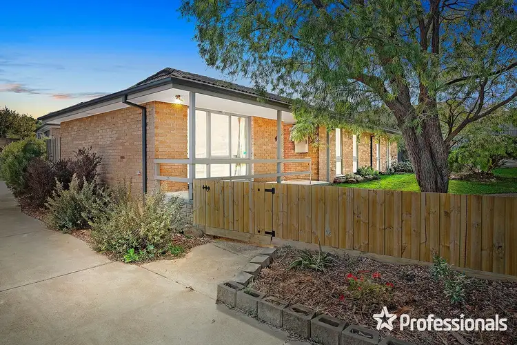 19 Geoffrey Drive, Kilsyth VIC 3137