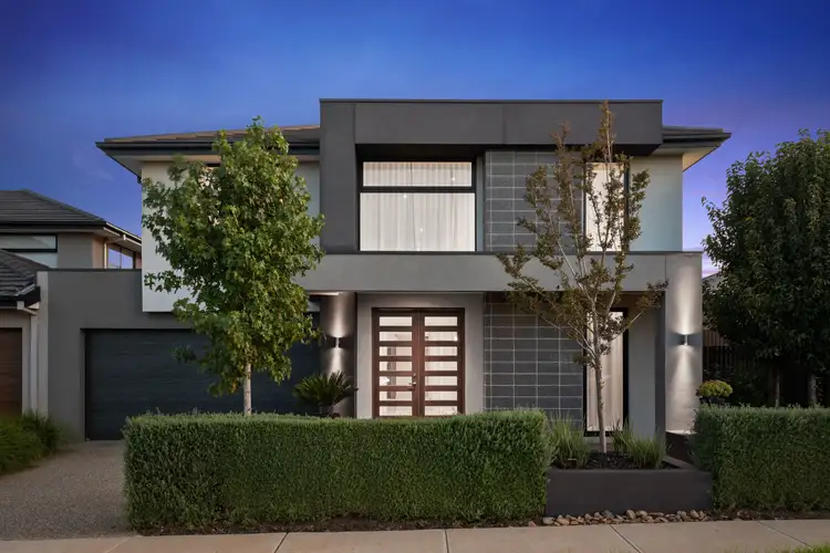 8 Woodlea Boulevard, Aintree VIC 3336