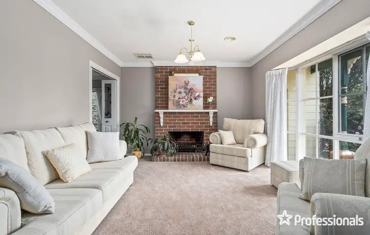 Sixth view of Homely house listing, 2 Bransdale Close, Mooroolbark VIC 3138