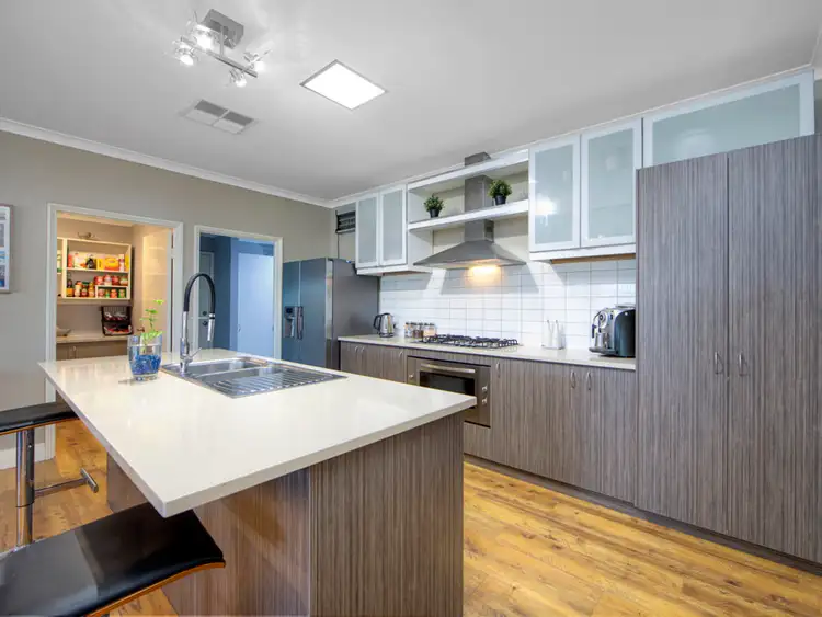 Second view of Homely house listing, 7 Mispickel Way, Wattle Grove WA 6107