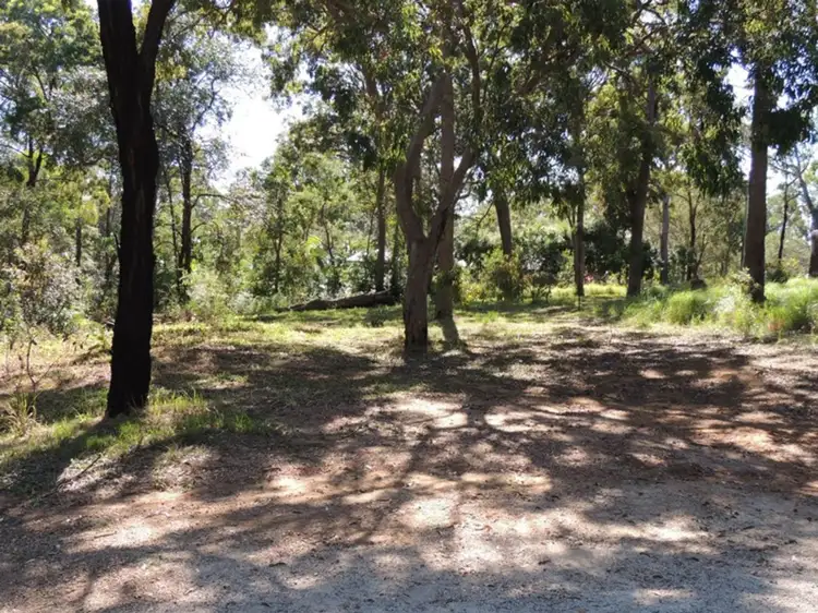 11 Pindarri Street, Lamb Island QLD 4184