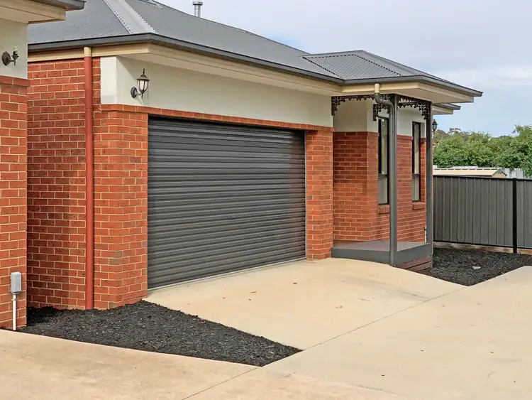 4/16 Muriel Street, Kangaroo Flat VIC 3555
