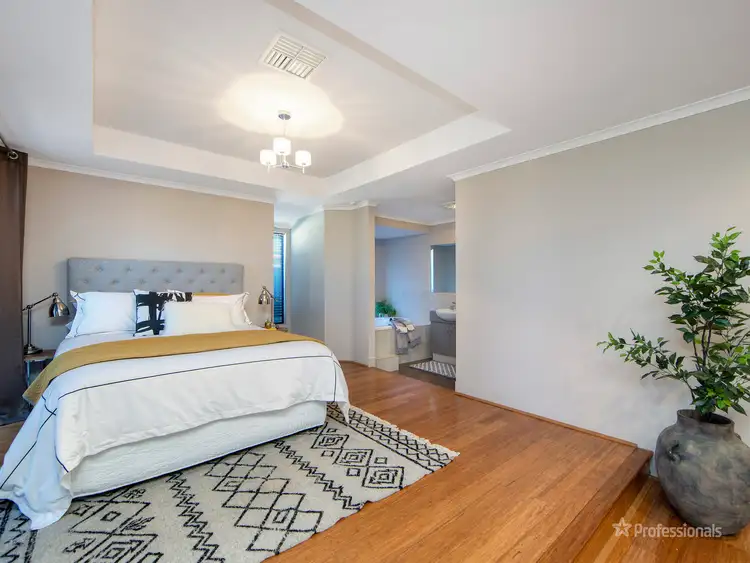 Fifth view of Homely house listing, 47 Excalibur Chase, Wattle Grove WA 6107