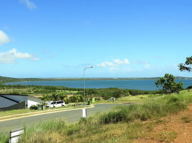 18 Harbour View Terrace, Bowen QLD 4805