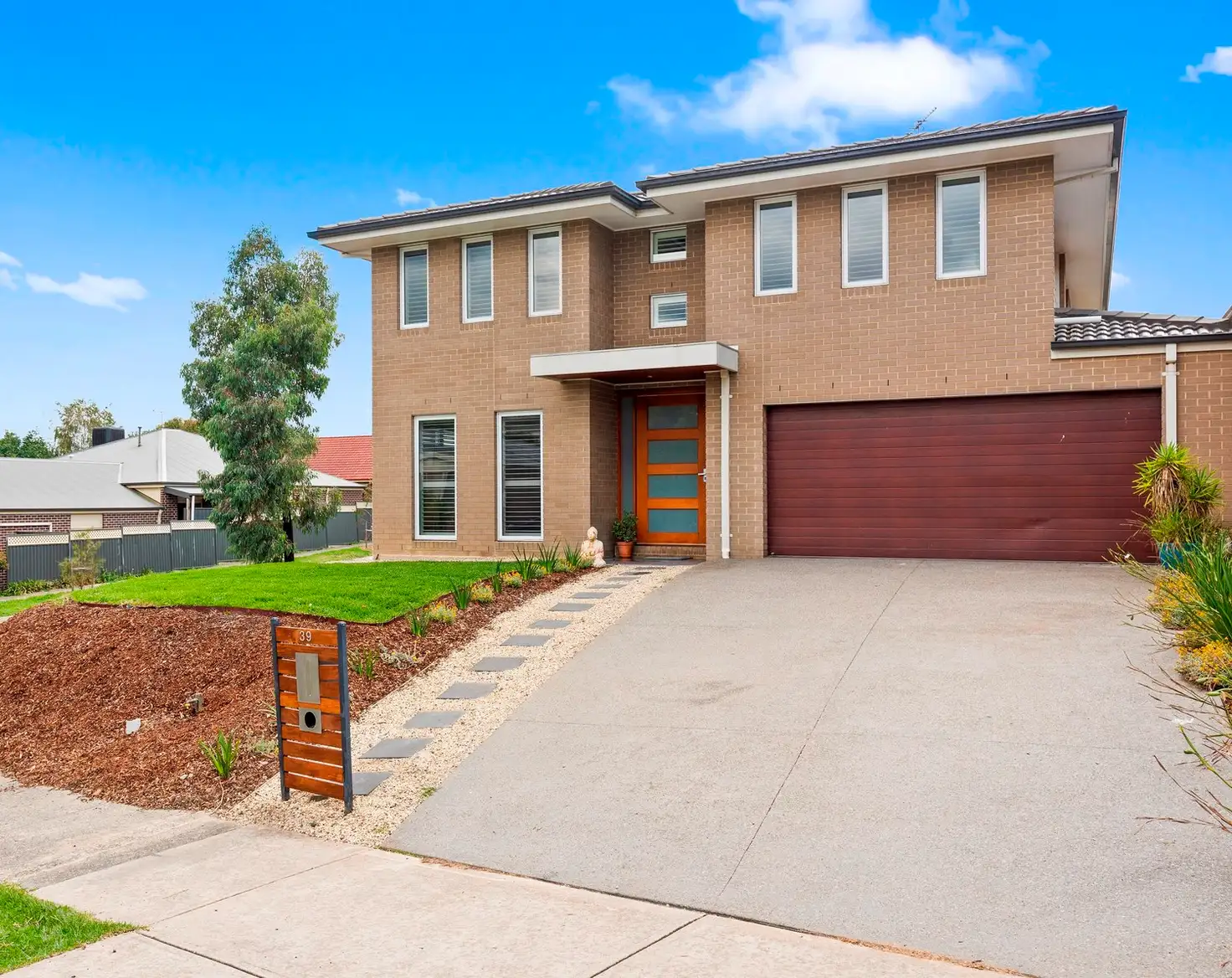Main view of Homely house listing, 39 Larbert Road, Mooroolbark VIC 3138