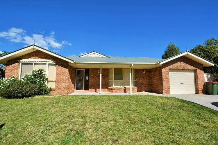 83 Inch Street, Lithgow NSW 2790