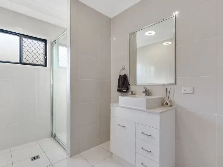 Fifth view of Homely unit listing, 4/87 West Street, Allenstown QLD 4700